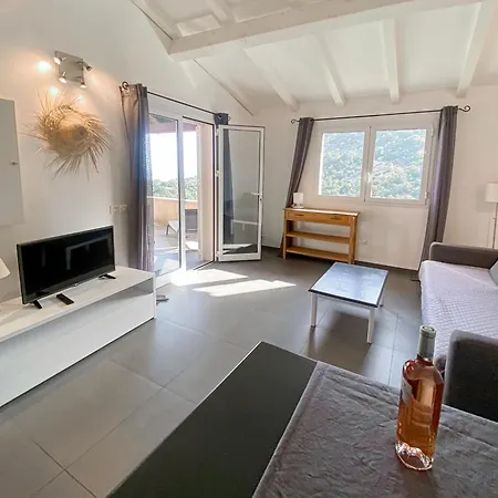 בית נופש Les Terrasses De Scalegiu